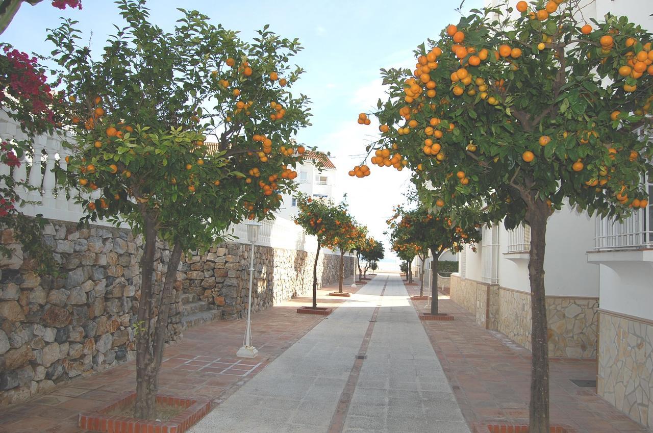Apartment Fuentes De Nerja Exterior photo