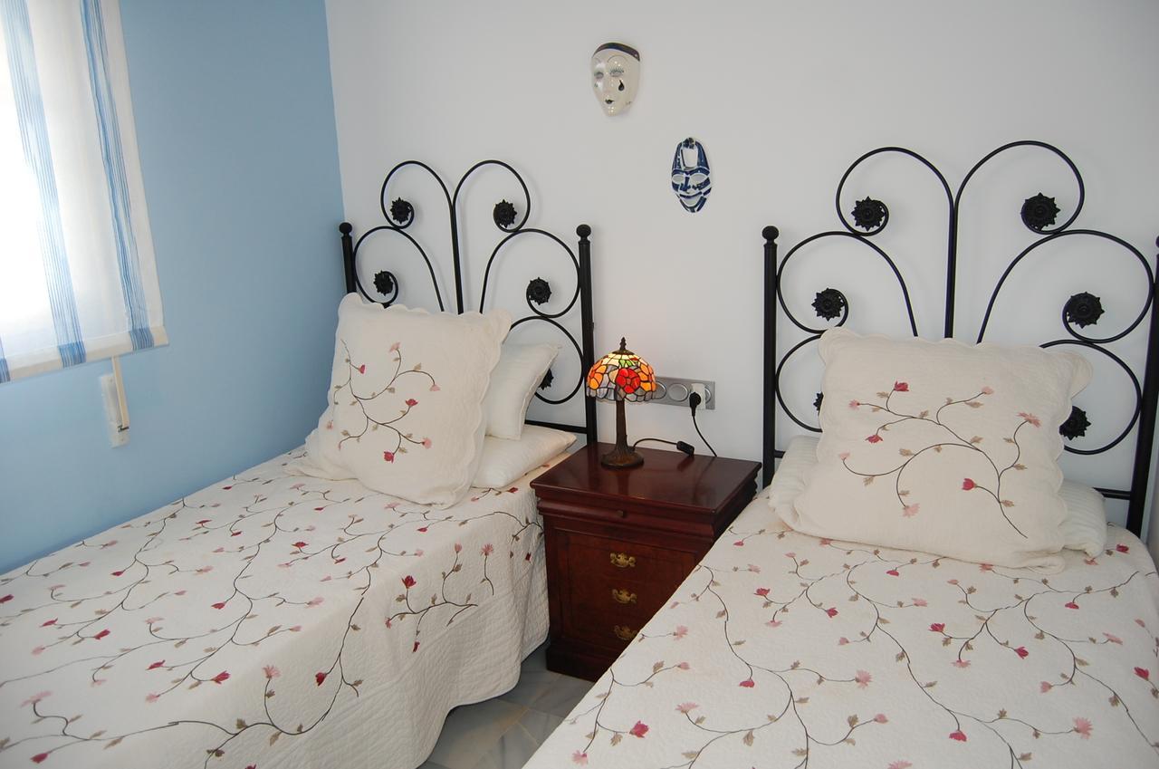 Apartment Fuentes De Nerja Exterior photo